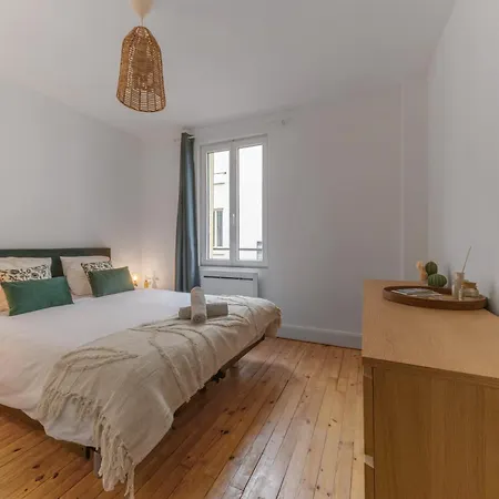 Апартаменты Le Dacher - Calme Et Lumineux En Centre