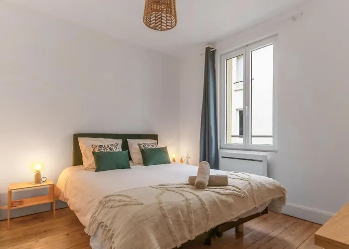 Le Dacher - Calme Et Lumineux En Centre *