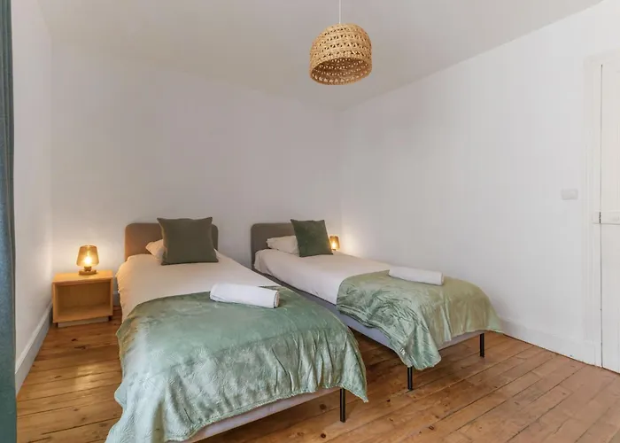 Le Dacher - Calme Et Lumineux En Centre *